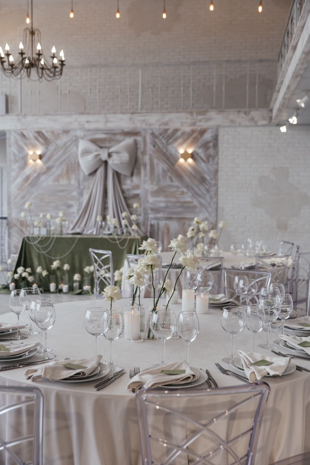 Декор Джуси роуз. Подрядчики и друзья сети свадебных площадок House for wedding