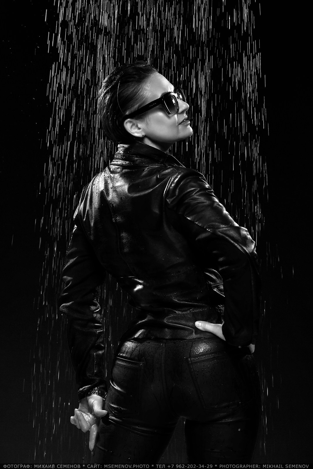 Portrait photo session. Photographer for business Mikhail Semenov. Aqua photo studio, photo school