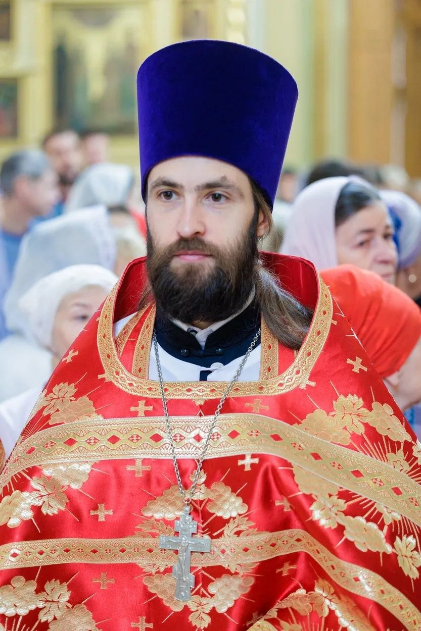 В ДЕНЬ ПРАЗДНОВАНИЯ СОБОРА САРАТОВСКИХ СВЯТЫХ В ПОКРОВСКОМ СОБОРЕ Г. САРАТОВА СОВЕРШЕНО АРХИЕРЕЙСКОЕ БОГОСЛУЖЕНИЕ. Георгиевское благочиние