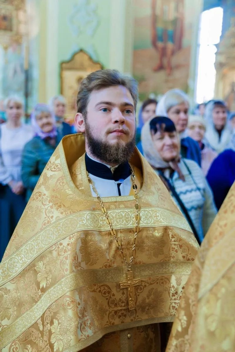 Архиерейское богослужение в Покровском соборе. Георгиевское благочиние