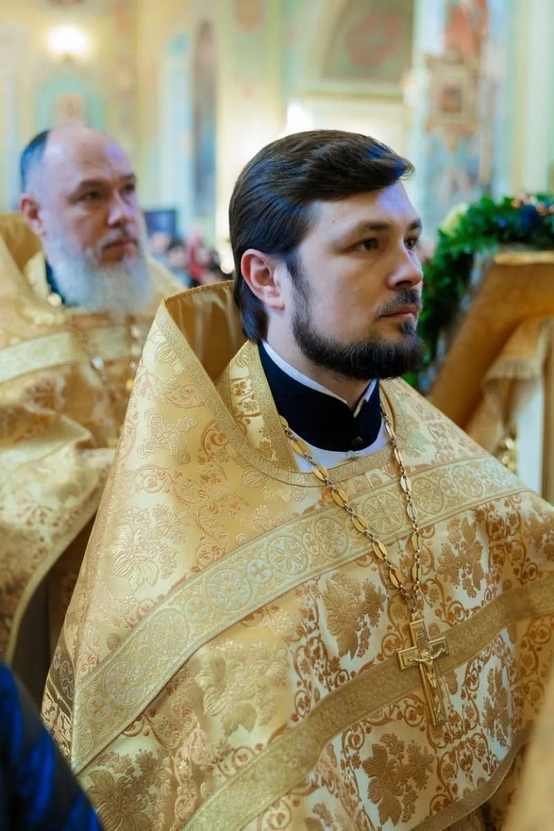 Архиерейское богослужение в Покровском соборе. Георгиевское благочиние