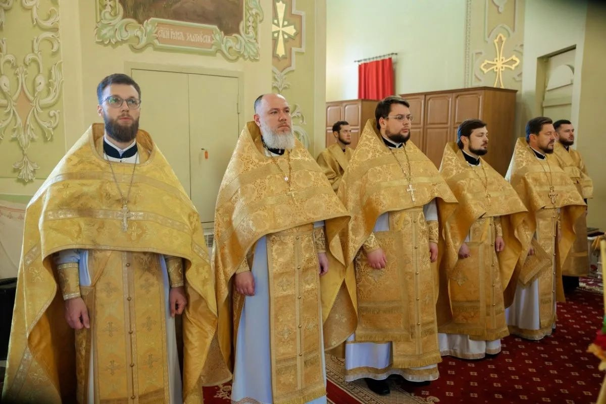 Архиерейское богослужение в Покровском соборе. Георгиевское благочиние