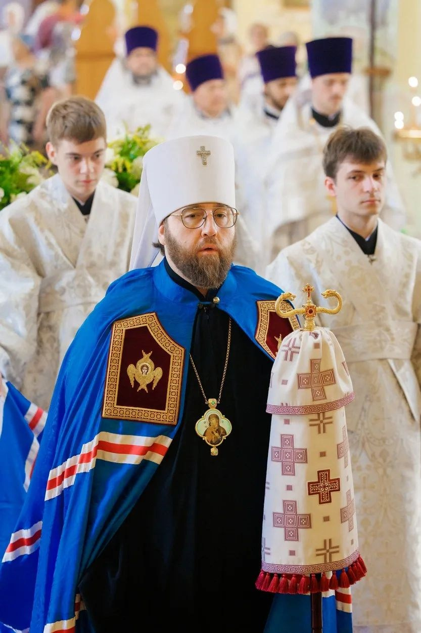 МИТРОПОЛИТ ИГНАТИЙ И МИТРОПОЛИТ ВЛАДИМИР СОВЕРШИЛИ БОЖЕСТВЕННУЮ ЛИТУРГИЮ В ПОКРОВСКОМ СОБОРЕ Г. САРАТОВА. Георгиевское благочиние