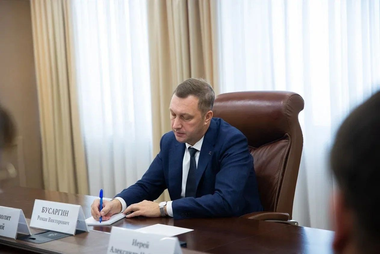 Митрополит Игнатий встретился с губернатором Саратовской области Романом Викторовичем Бусаргиным. Георгиевское благочиние