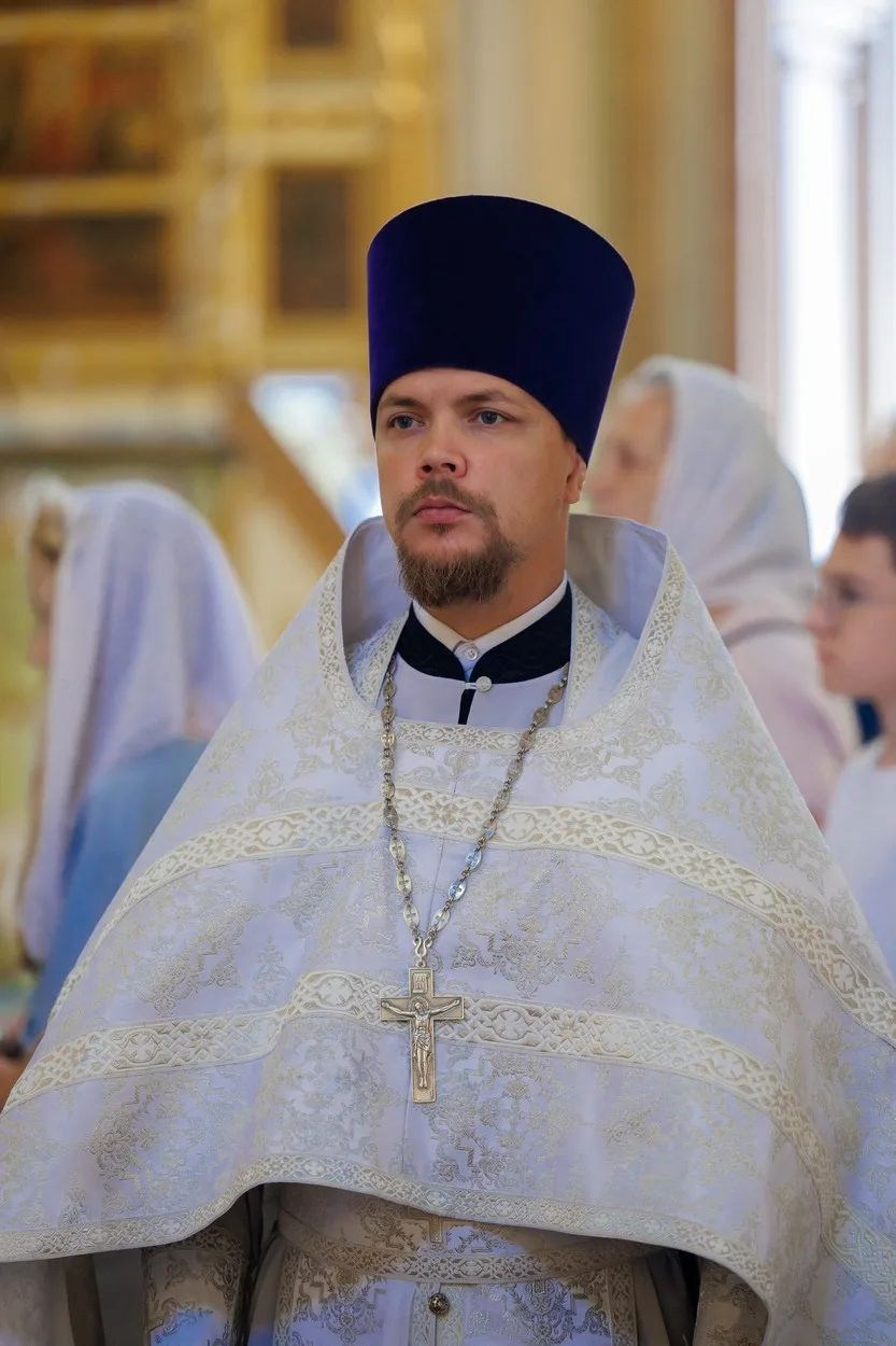МИТРОПОЛИТ ИГНАТИЙ И МИТРОПОЛИТ ВЛАДИМИР СОВЕРШИЛИ БОЖЕСТВЕННУЮ ЛИТУРГИЮ В ПОКРОВСКОМ СОБОРЕ Г. САРАТОВА. Георгиевское благочиние