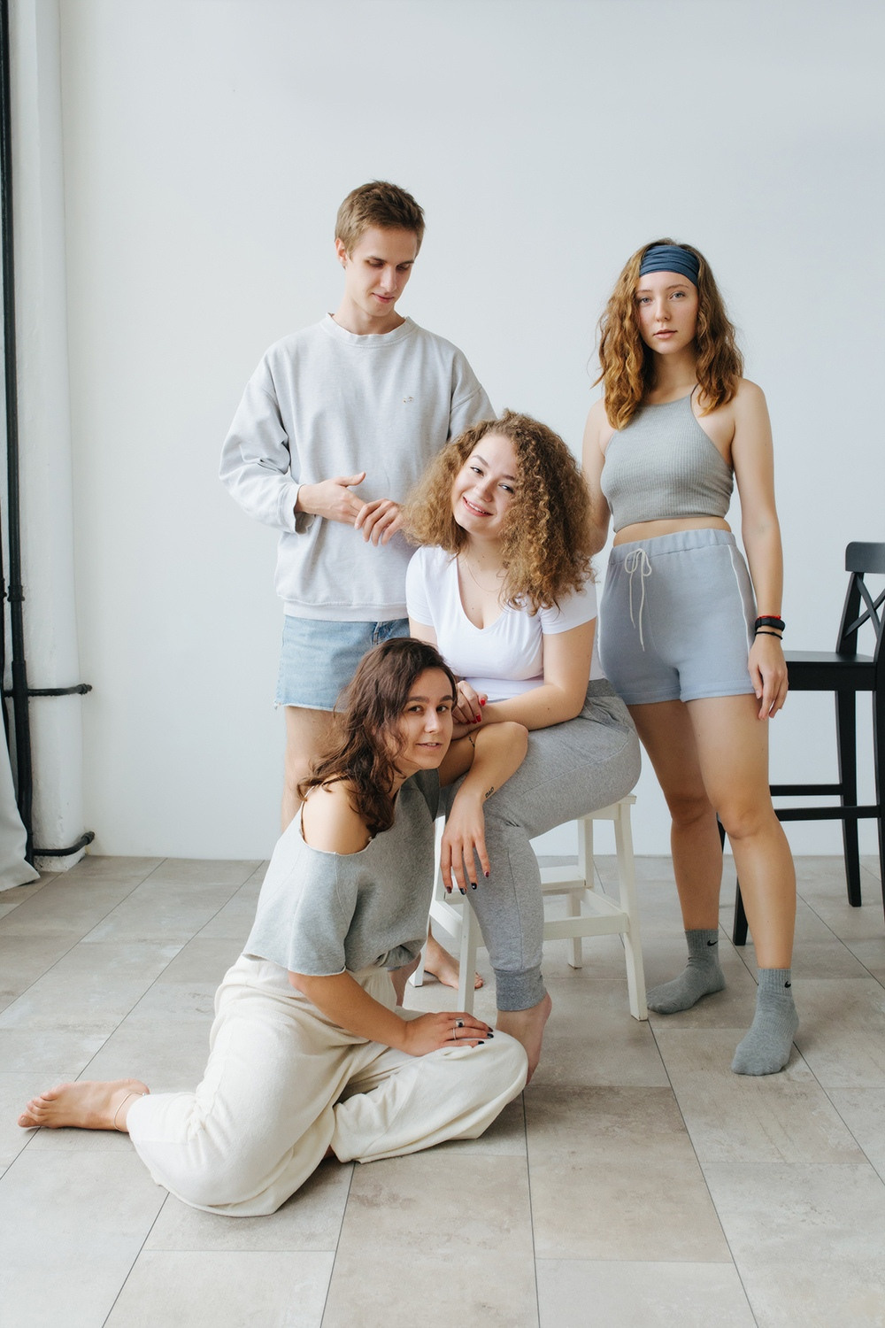 Несколько человек. Фотограф ВИКА МЕДУЗА