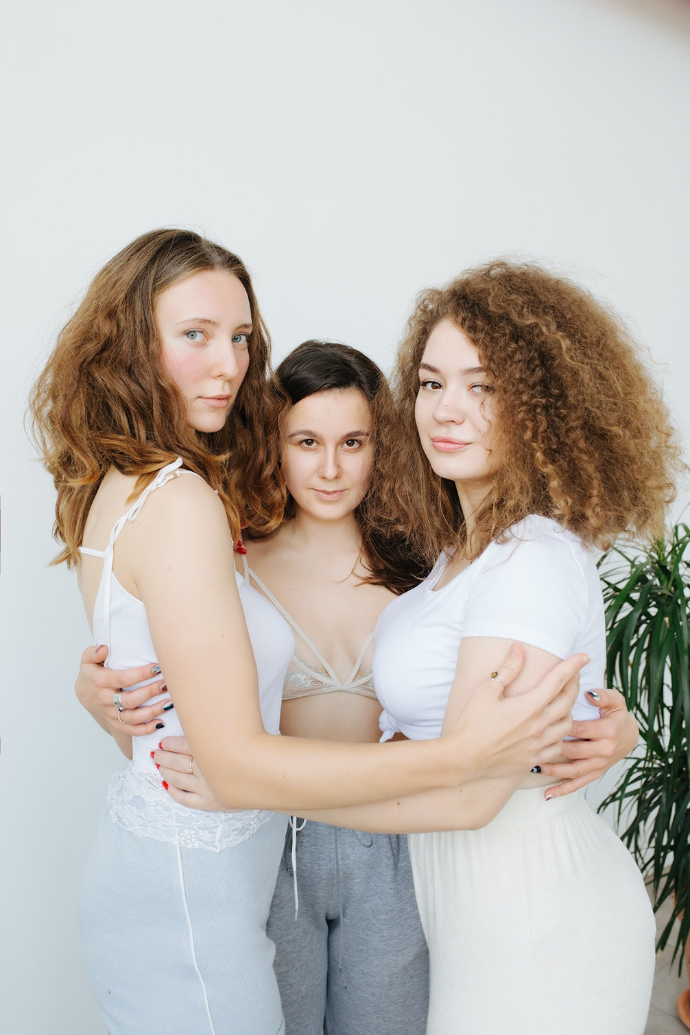 Несколько человек. Фотограф ВИКА МЕДУЗА