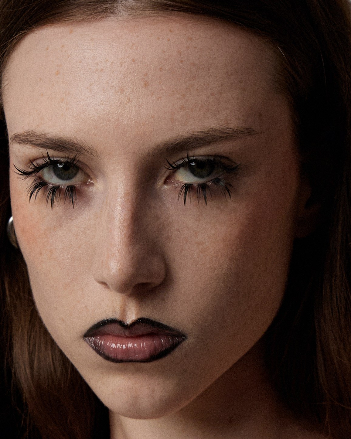 Work with me. Surélisme