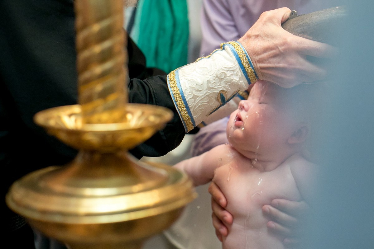 Крещение Храм всех Русских святых. п.Сосново. Фотограф на крещение в Санкт Петербурге