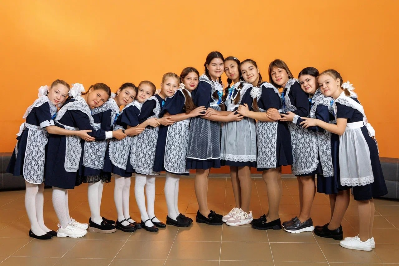 Выпускные альбомы. Akhmadeevmedia.ru