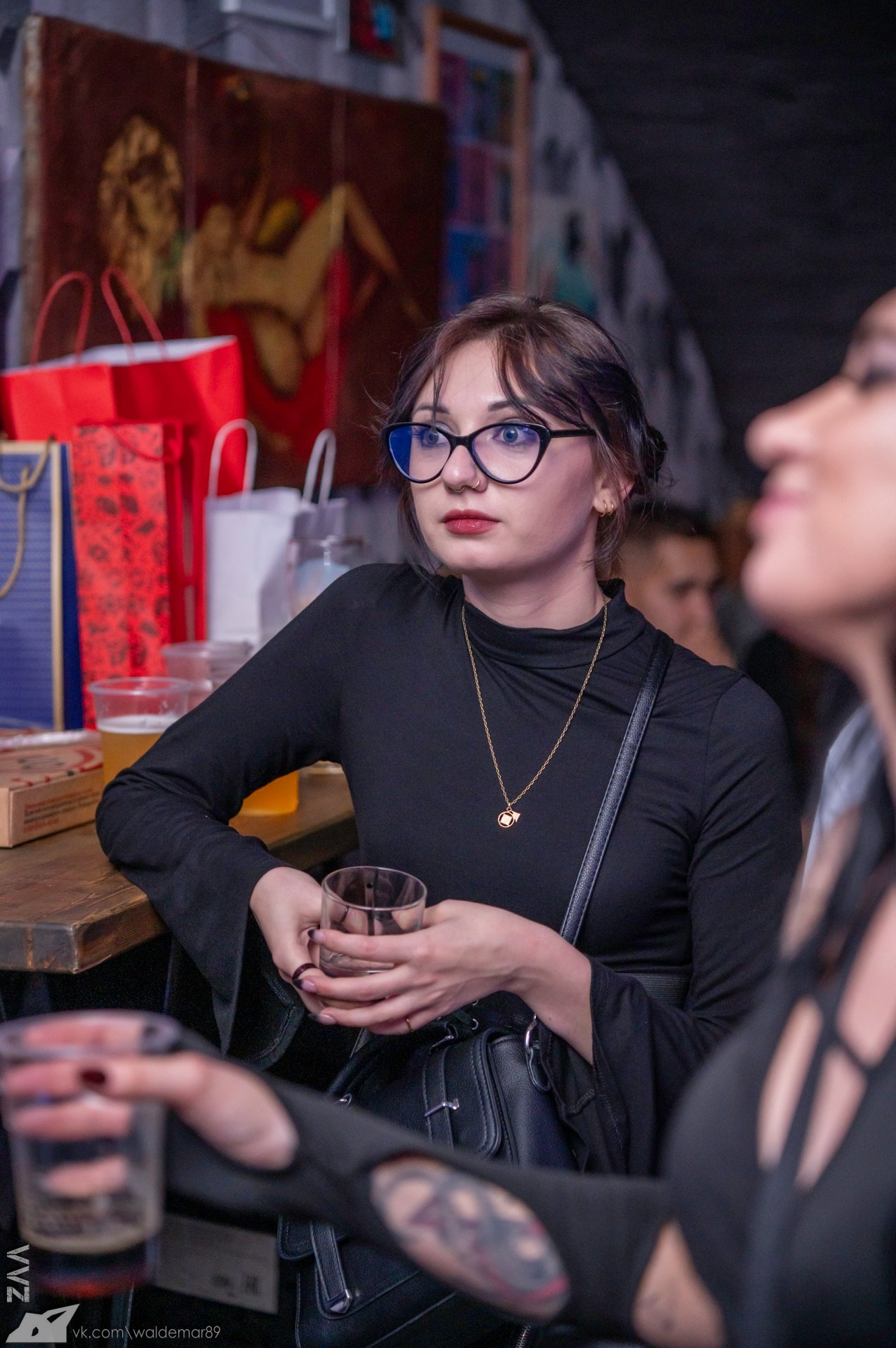 День рождения вокалиста группы Cookie's Band в баре «Дело Не В Тебе». Фотограф в Красноярске Владимир З