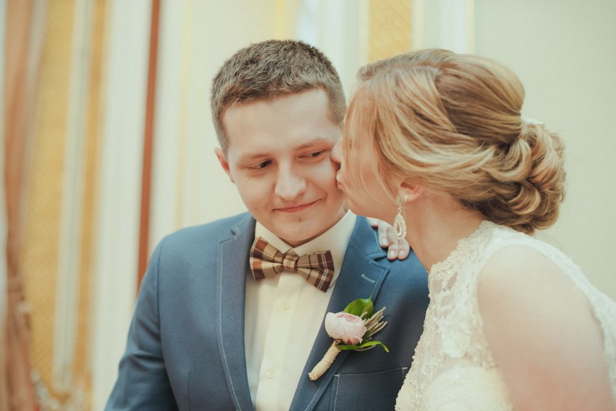 Свадебная прогулка по Санкт-Петербургу. Фотограф крещение венчание в Петербурге! Помогает подобрать храм и посоветовал душевного батюшку в СПб