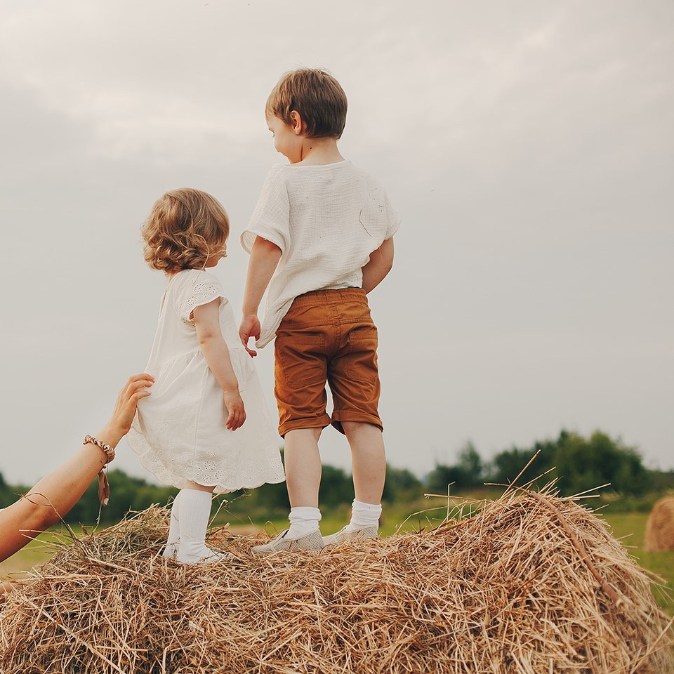 Фотосессия со стогами сена. Фотограф Евгения Мальцева, Архангельск
