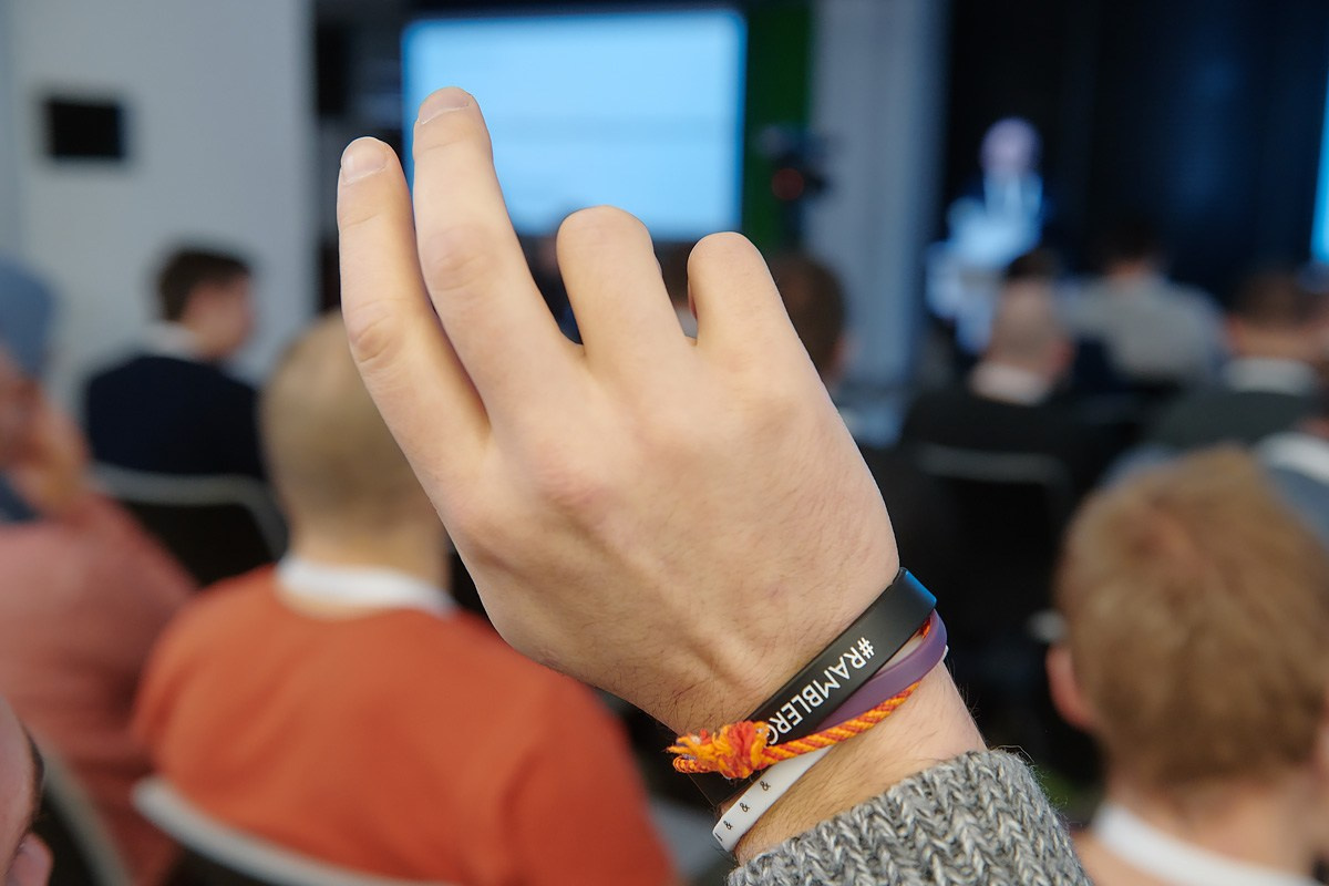 Митап в Avito. Репортажный фотограф в Москве Вадим Францев