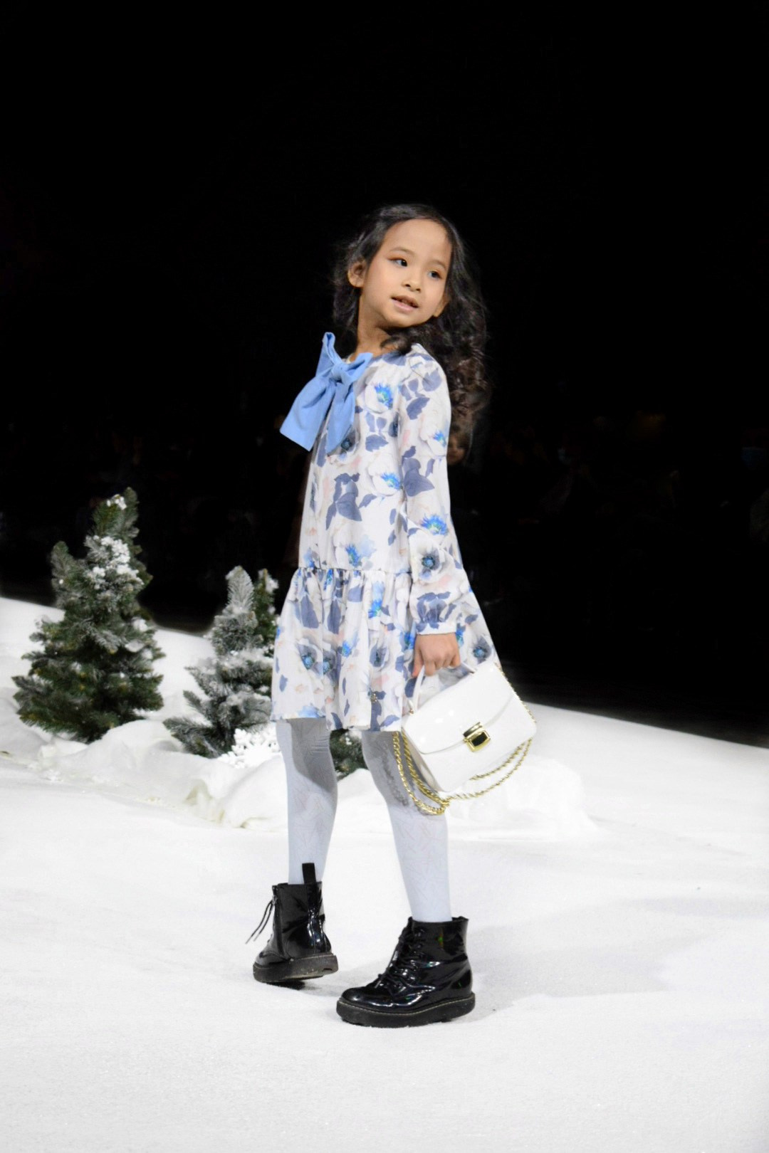 Съемки на показах мод