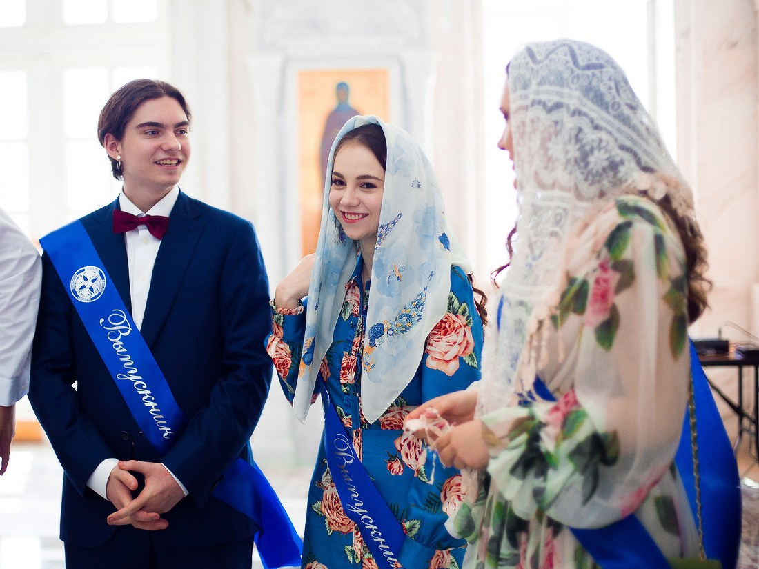 Выпускной в гимназии «Василиада». Репортажный фотограф Борис Геер