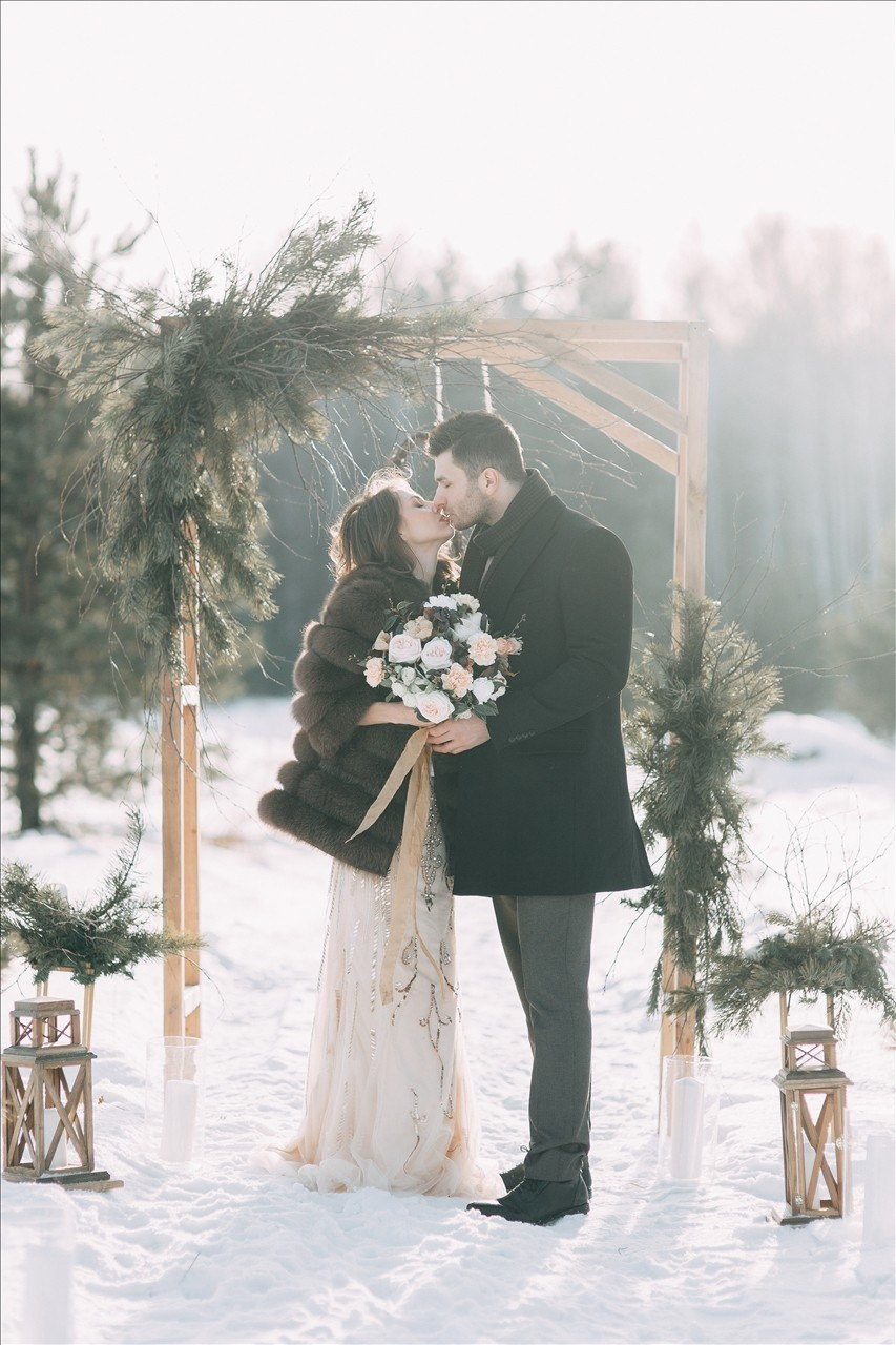 Стильная зимняя свадьба