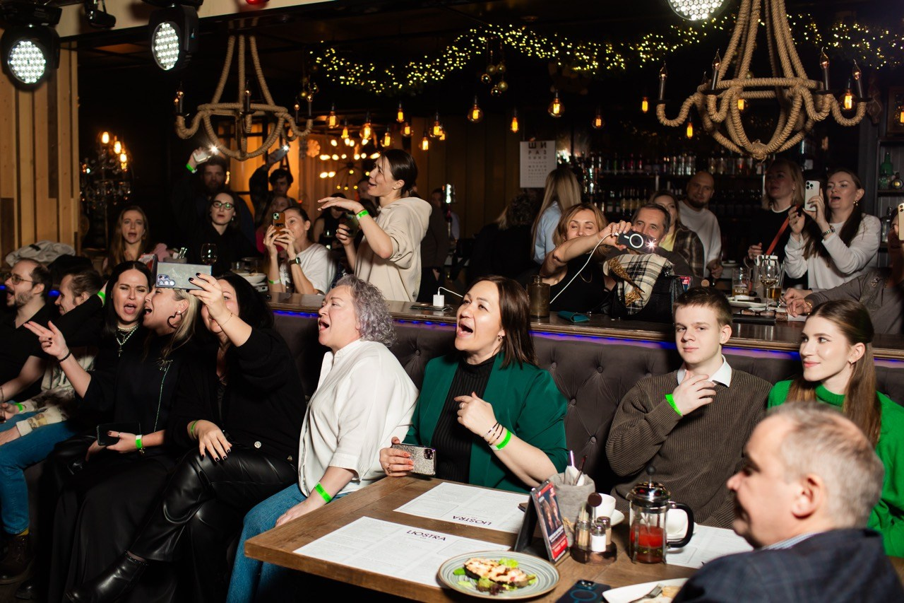 LЮSTRA bar 10.12.2025. Московская кавер-группа BankBand