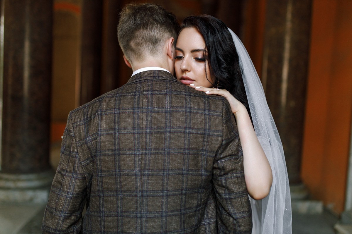 Свадебная фотосессия на Невском. Свадебный фотограф СПБ