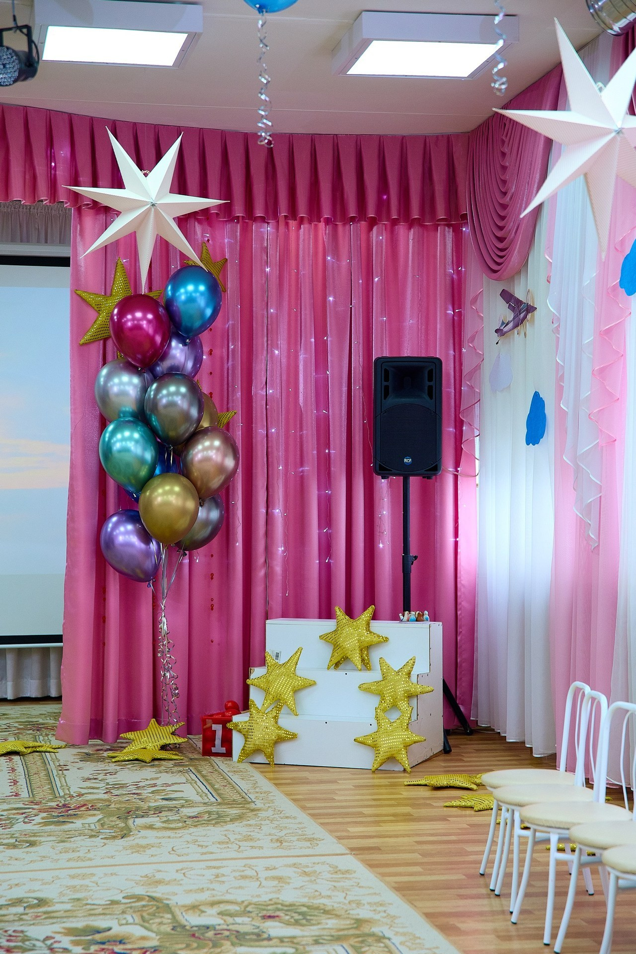 Отзывы о работе фотографа для школы и детского сада в Новосибирске. Выпускной альбом Новосибирск