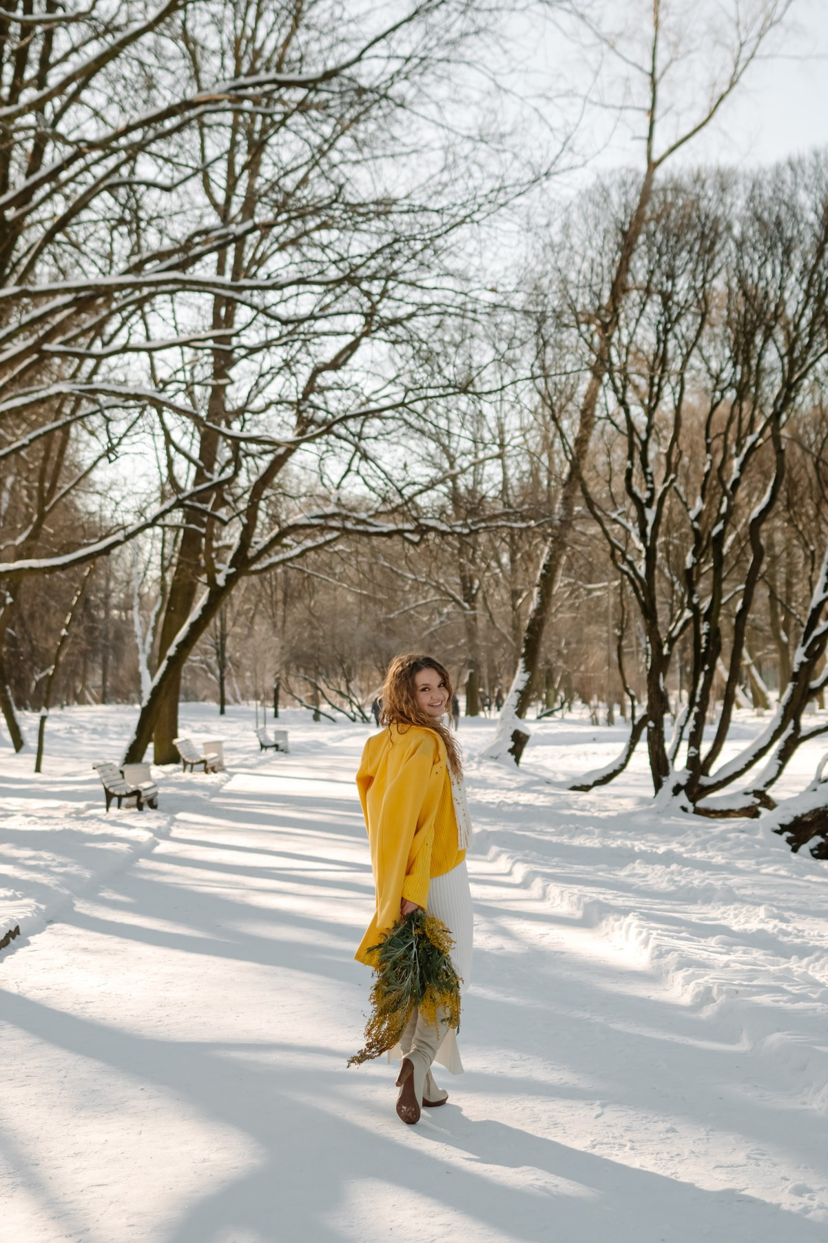 Ева с мимозой. Свадебный и сеейный фотограф в Санкт-Петербурге Елена Худякова
