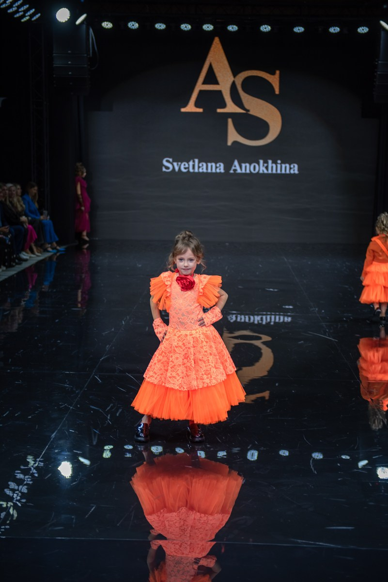 SochiFashionWeek2024 дизайнер Анохина Светлана. Семейный и коммерческий фотограф в Сочи Александр Бодунов