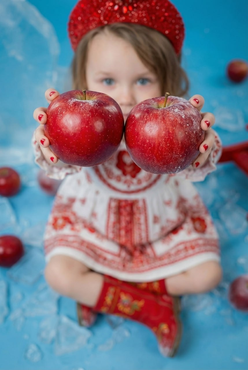 Автор серии Подолян Елена, по мотивам серии Лед. Шаблоны и дизайны выпускных альбомов и фотокниг