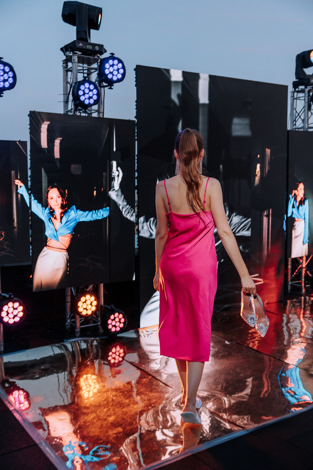 Фотовыставка Черновой на крыше. Свадебный фотограф Минск РБ