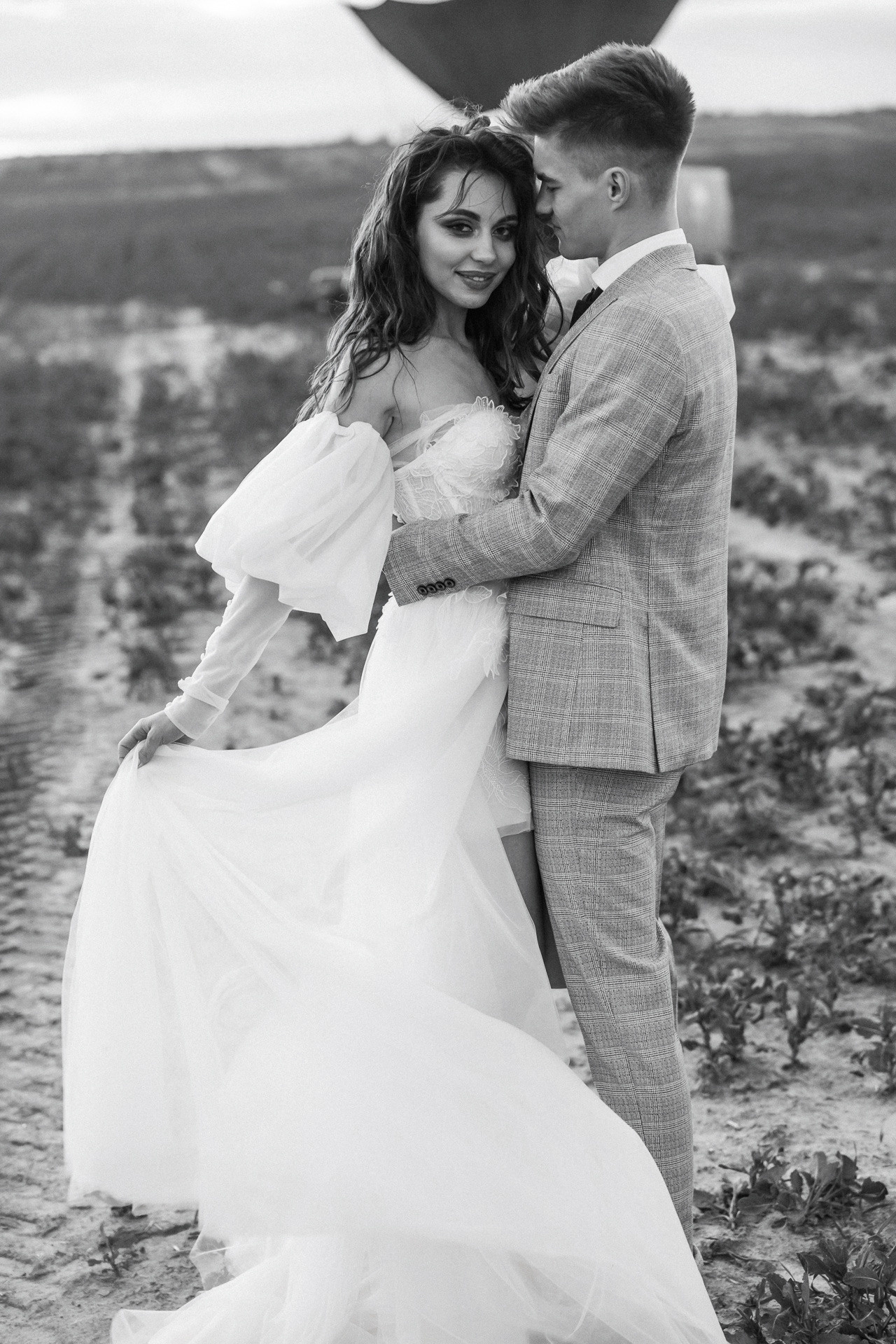 Вдвоем на шаре. Свадебный фотограф Минск РБ