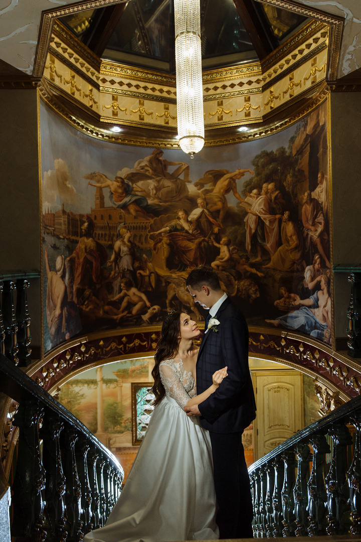 Свадебная фотосессия в ресторане