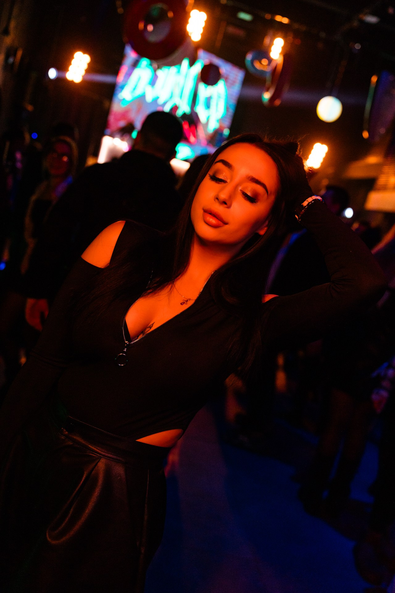 Dusty Gold. Главная