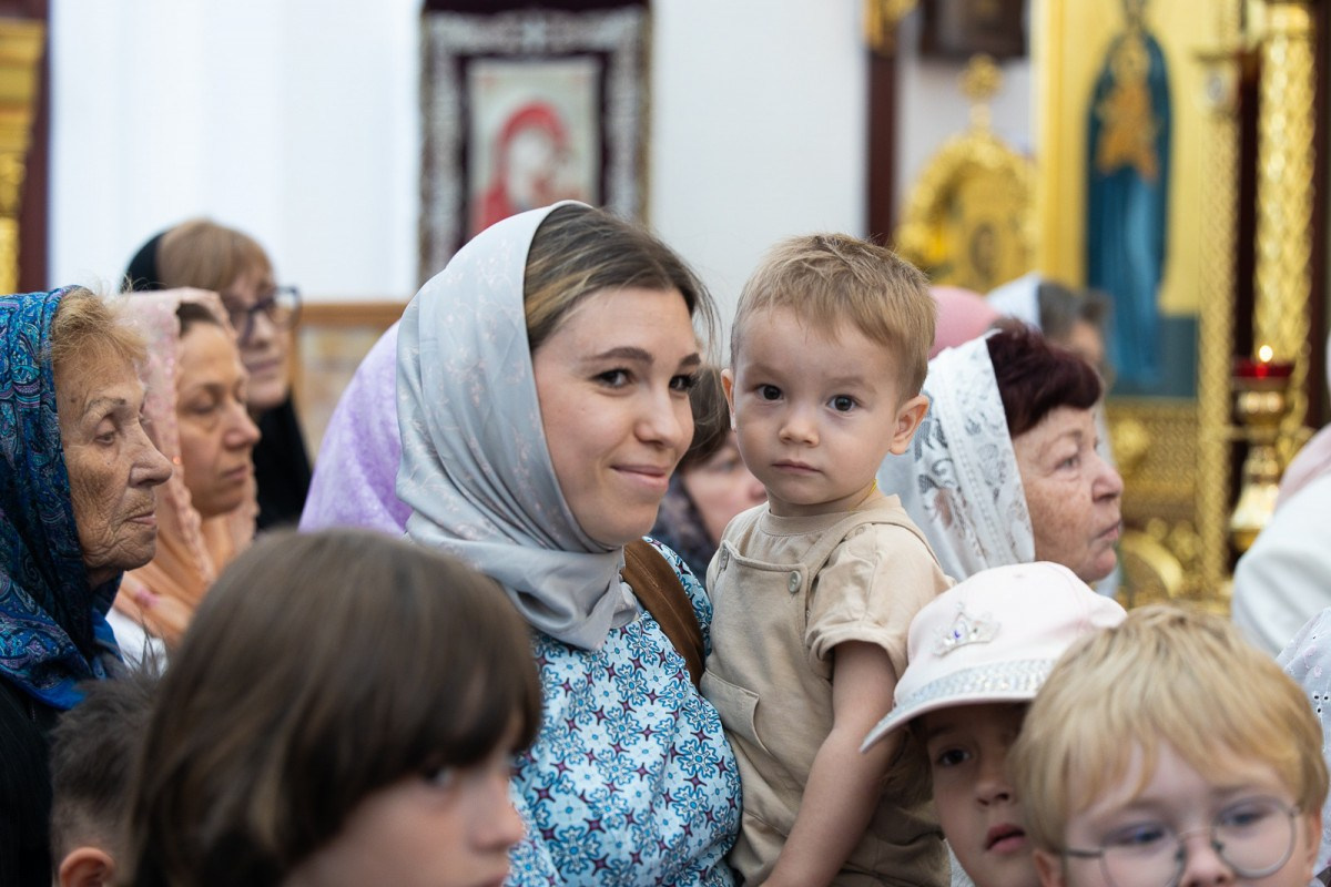 Архиерейское Богослужение в Неделю 4-ю по Пятидесятнице. Саратовское Северо-Западное благочиние