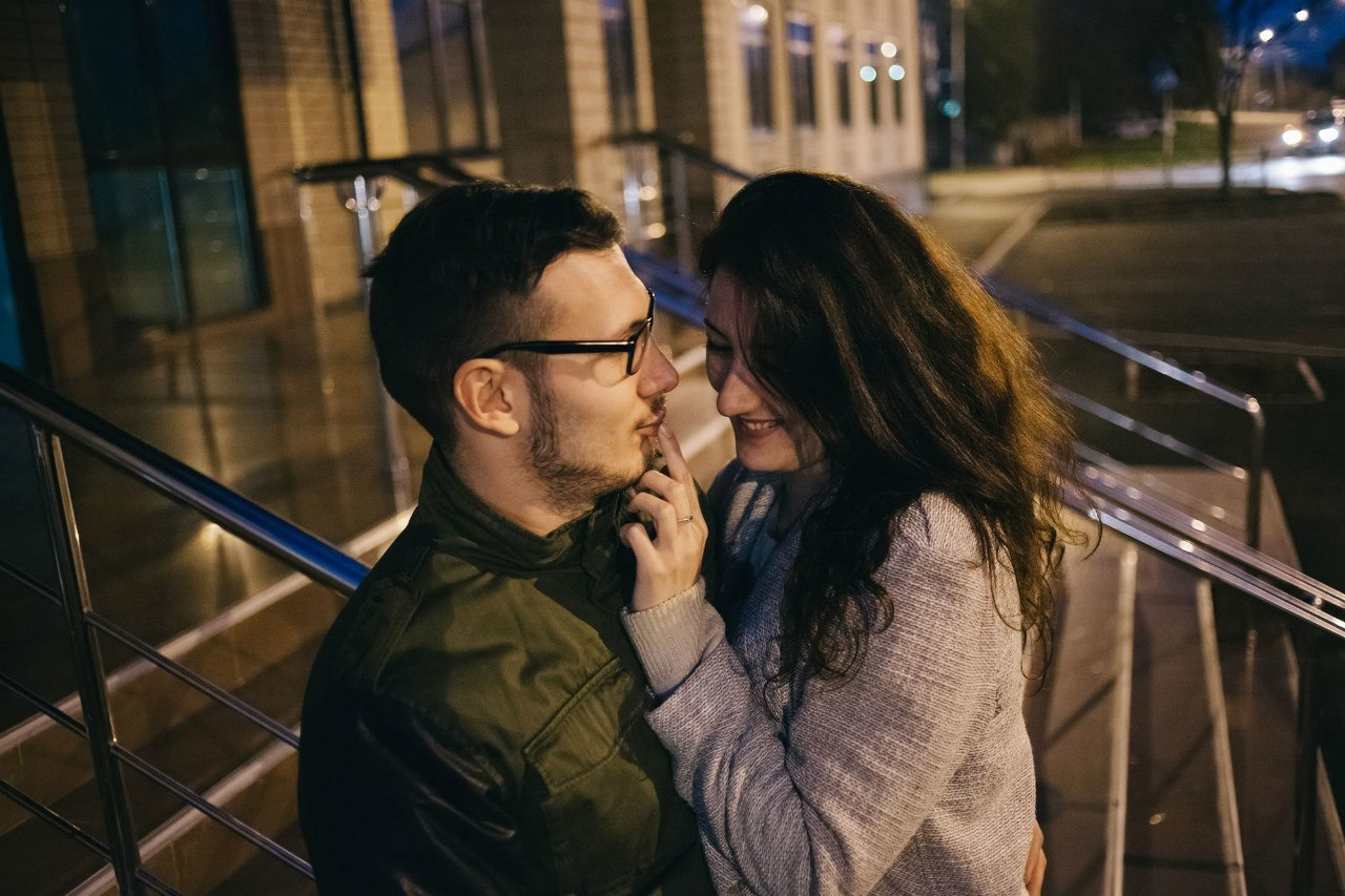 Фотосессия пары на берегу реки. Семейный и свадебный фотограф в Майкопе Михаил Мартиросян