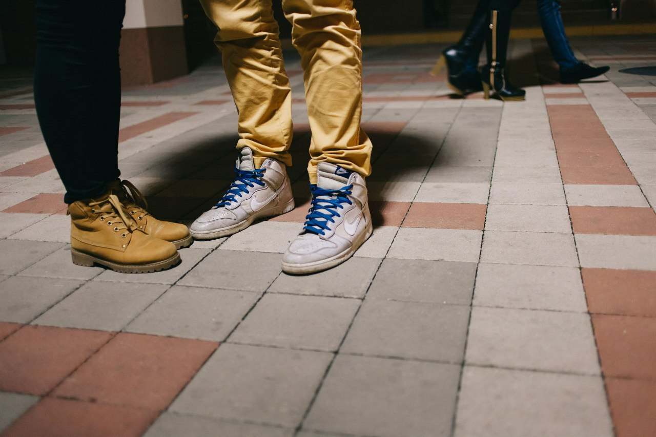 Фотосессия пары на берегу реки. Семейный и свадебный фотограф в Майкопе Михаил Мартиросян