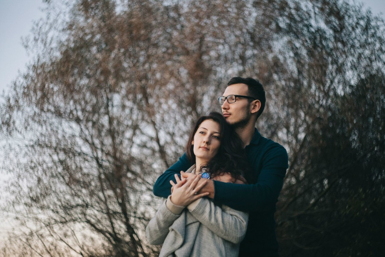 Фотосессия пары на берегу реки. Семейный и свадебный фотограф в Майкопе Михаил Мартиросян