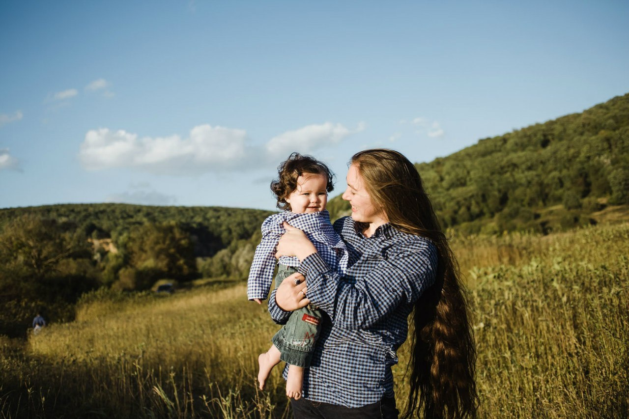 Семейная фотосессия на природе. Семейный и свадебный фотограф в Майкопе Михаил Мартиросян