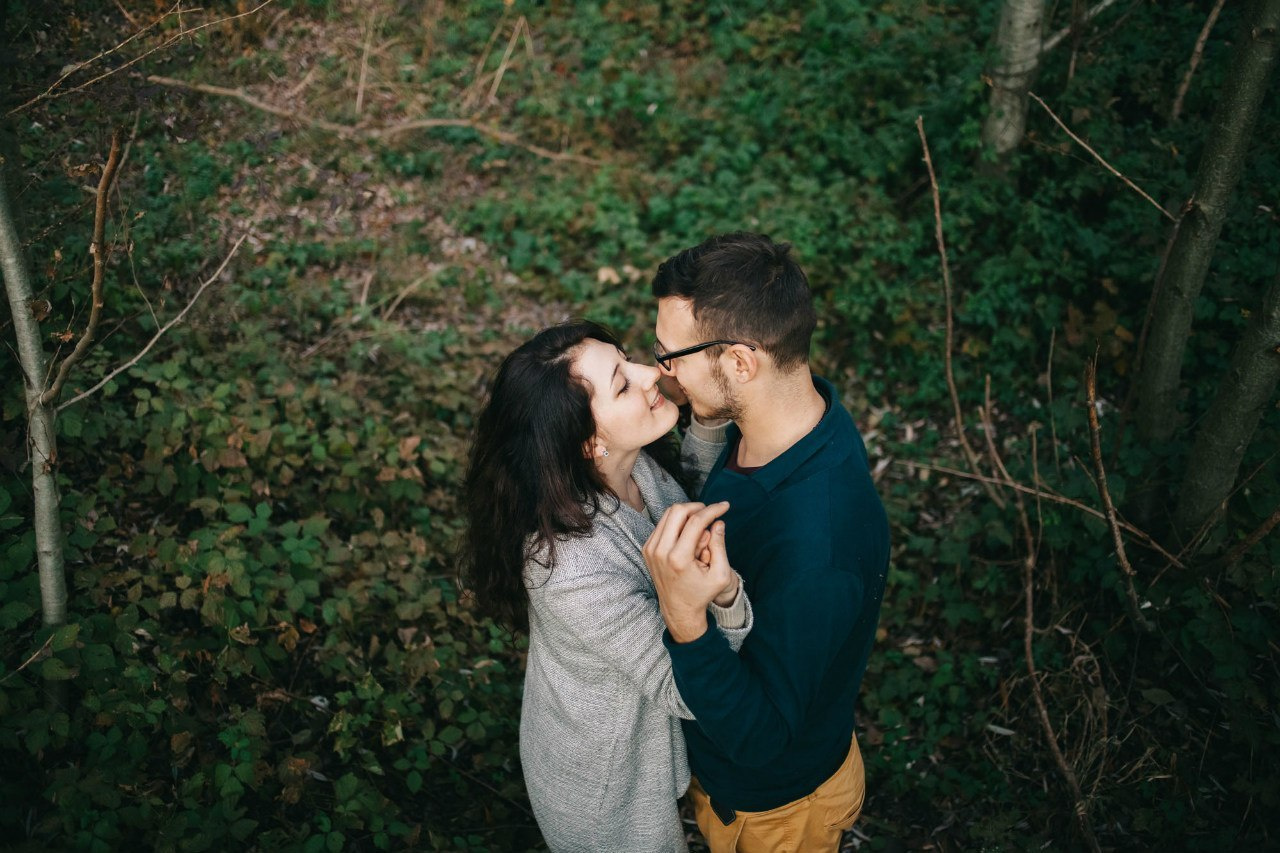 Фотосессия пары на берегу реки. Семейный и свадебный фотограф в Майкопе Михаил Мартиросян