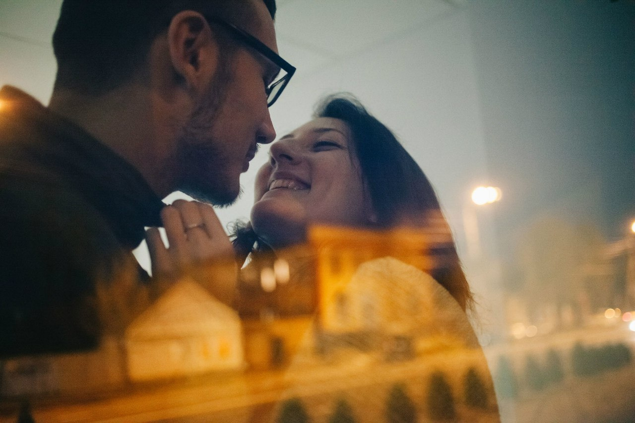 Фотосессия пары на берегу реки. Семейный и свадебный фотограф в Майкопе Михаил Мартиросян