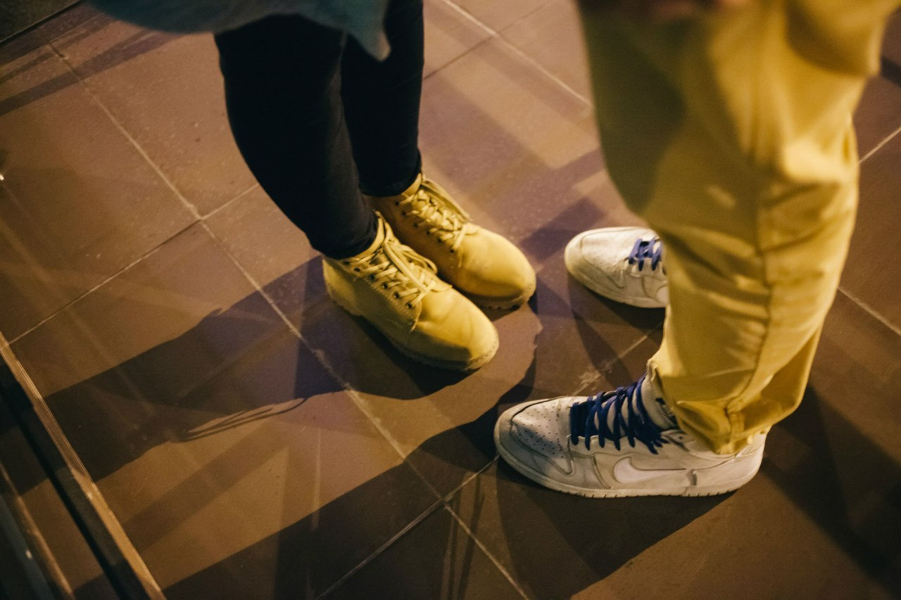 Фотосессия пары на берегу реки. Семейный и свадебный фотограф в Майкопе Михаил Мартиросян