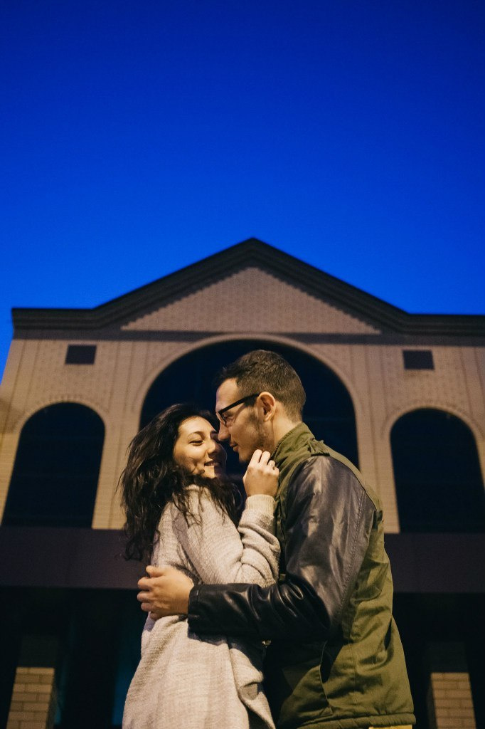 Фотосессия пары на берегу реки. Семейный и свадебный фотограф в Майкопе Михаил Мартиросян