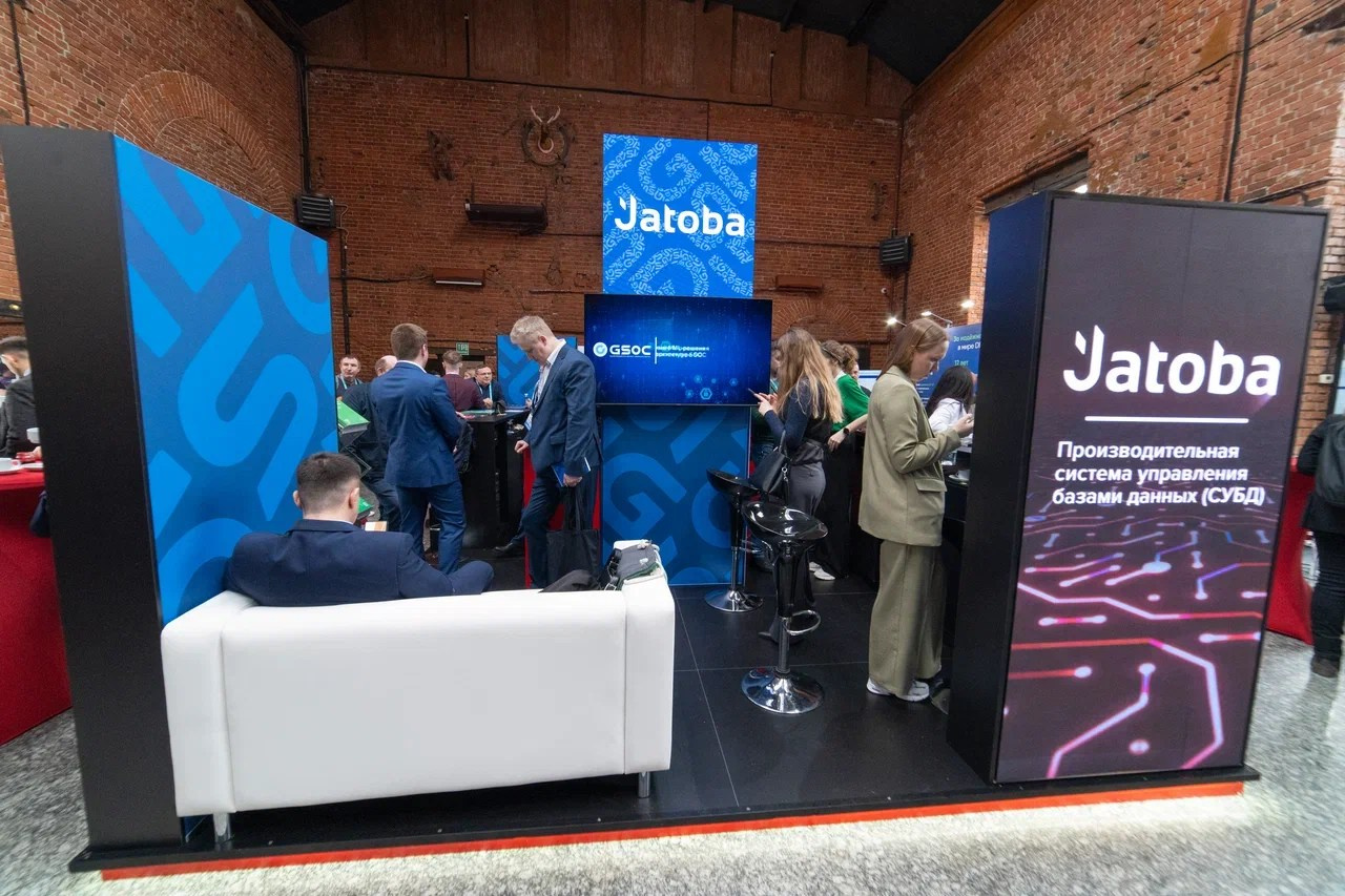 Выставочные стенды. Профессиональный портретный фотограф в Москве Владимир Глаголев