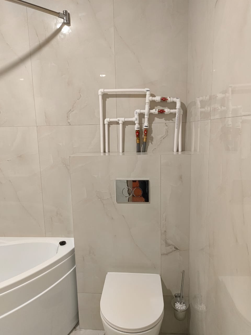 Ванная комната (ул. Симонова д. 11). Ремонт санузла, туалета, ванной под ключ в Казани. Укладка плитки