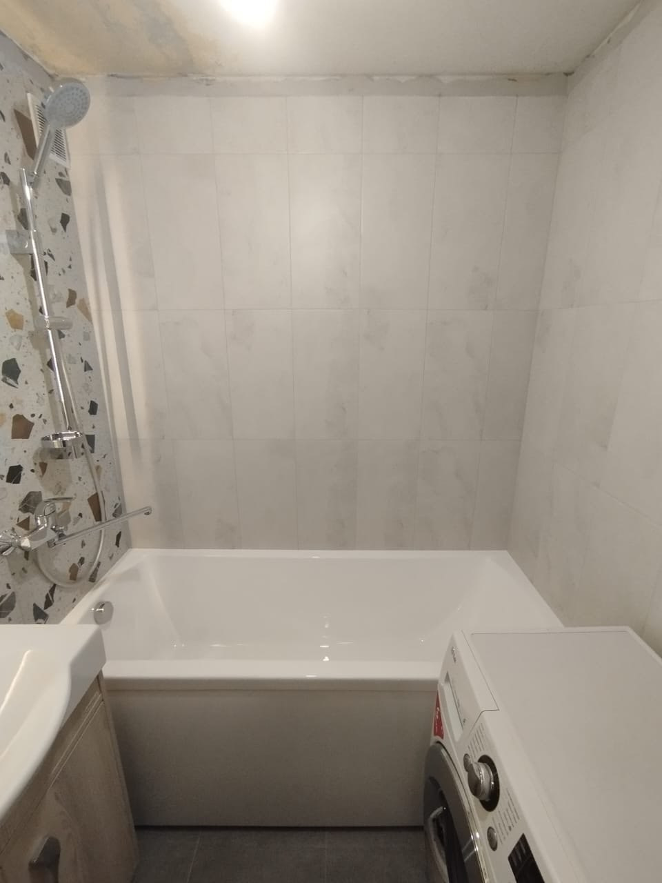 Ванная комната (ул. Кулахметова д. 15). Ремонт санузла, туалета, ванной под ключ в Казани. Укладка плитки