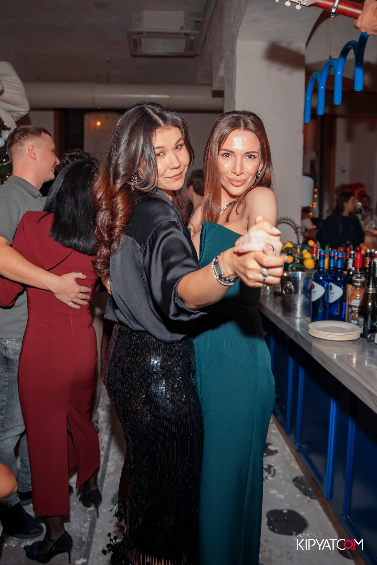 AIZA NEO BISTRO ABILAY KHAN. КИПЯТКОМ АЛМАТЫ! Фотосъемка мероприятий в Алматы