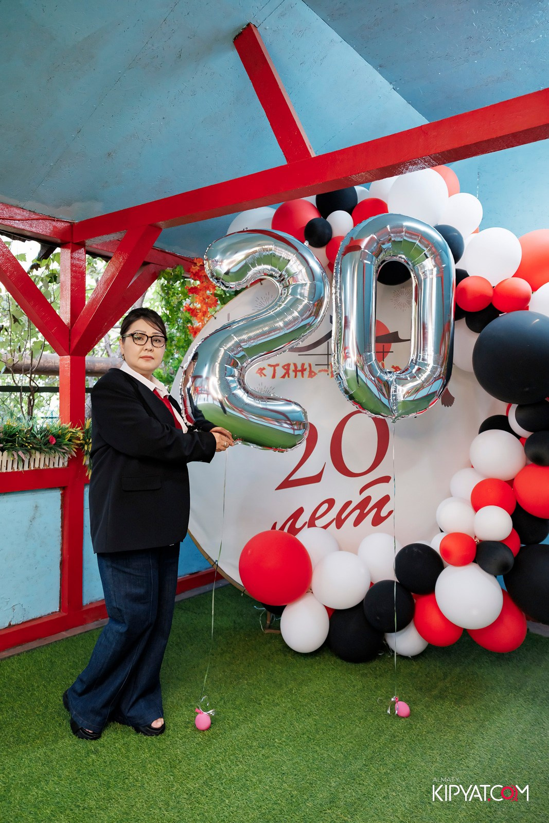 ЮБИЛЕЙ КАФЕ ТЯНЬ-ШАНЬ — 20 ЛЕТ. КИПЯТКОМ АЛМАТЫ!