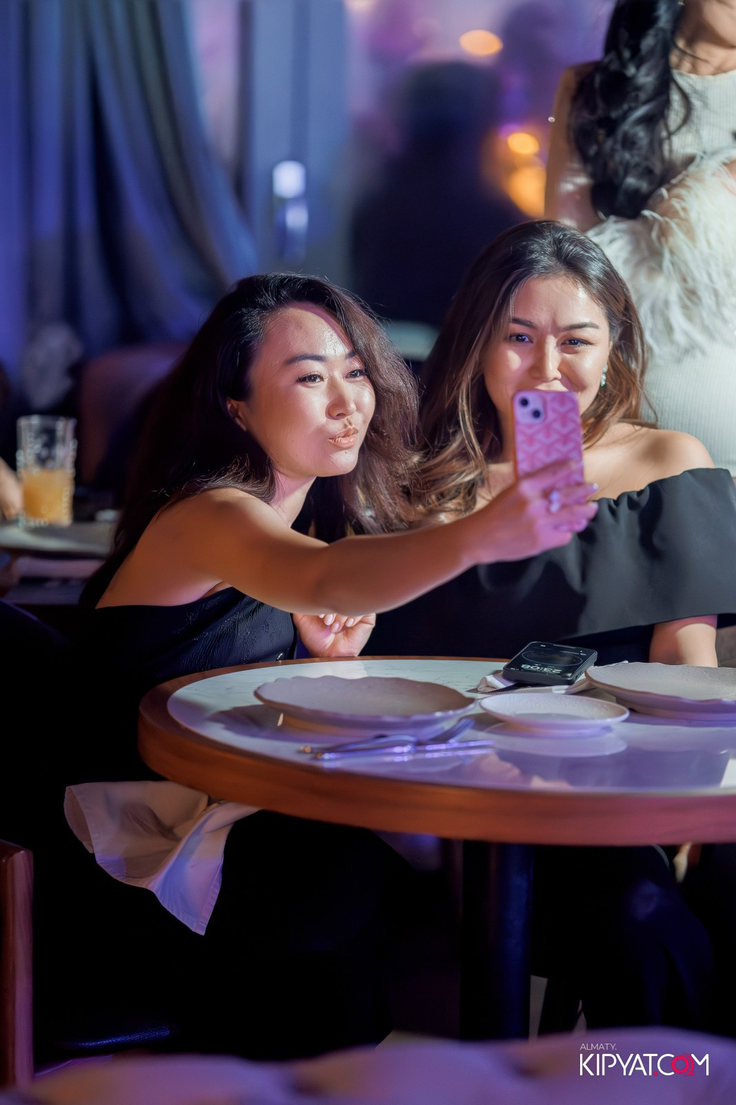 PATRIKI RESTAURANT. КИПЯТКОМ АЛМАТЫ!