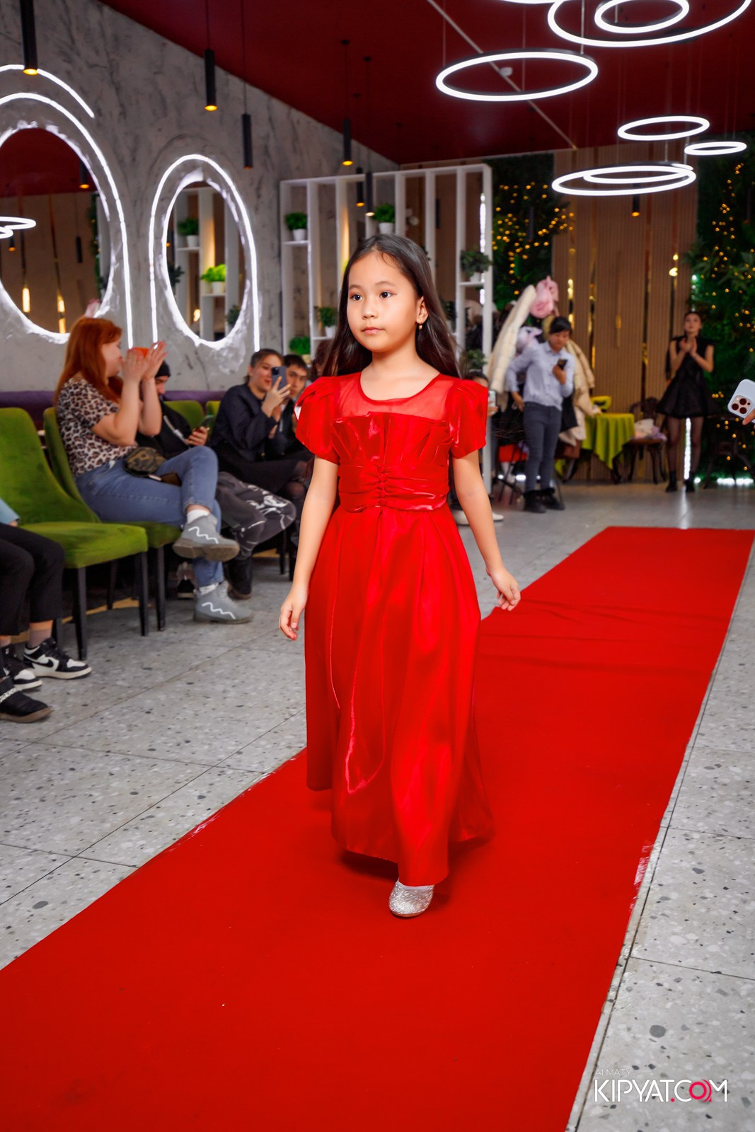 FASHION DAY 2025 КАФЕ ЖАКСЫЛЫК. КИПЯТКОМ АЛМАТЫ!