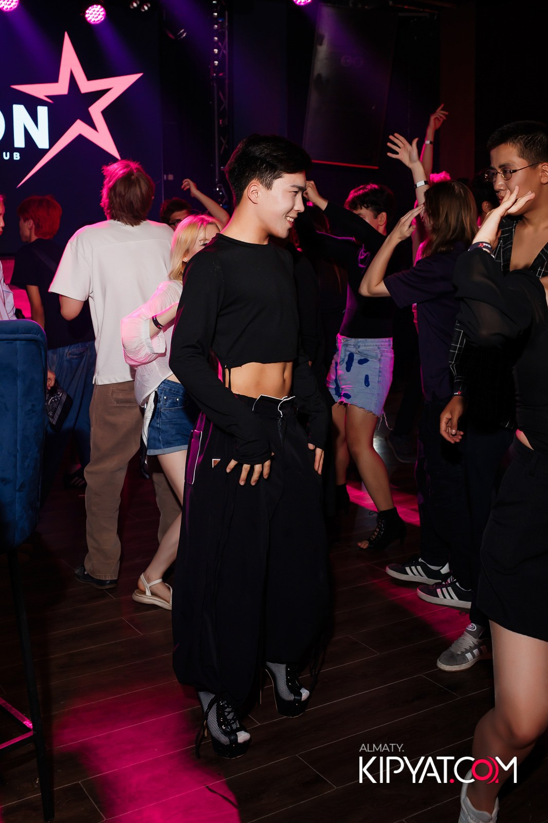НОЧНОЙ КЛУБ ICON. КИПЯТКОМ АЛМАТЫ!