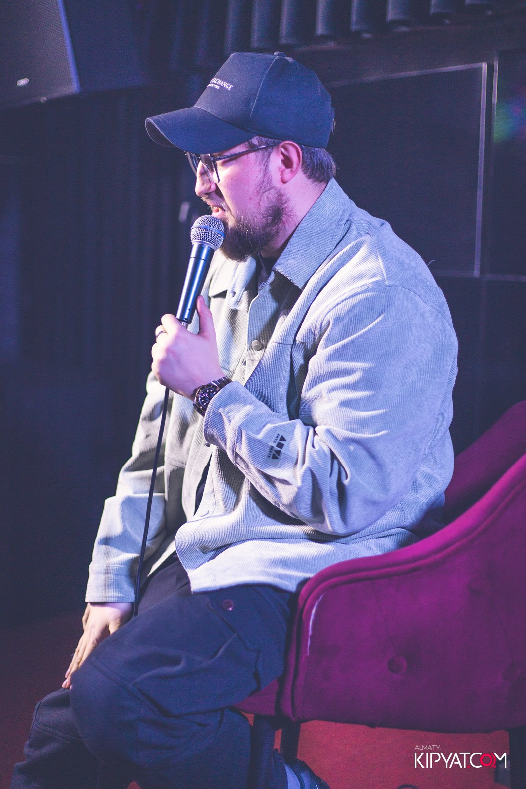 STAND UP КОНЦЕРТ АЛЕКСАНДРА МЕРКУЛЬ ESTATE KARAOKE BAR. КИПЯТКОМ АЛМАТЫ! Фотосъемка мероприятий в Алматы