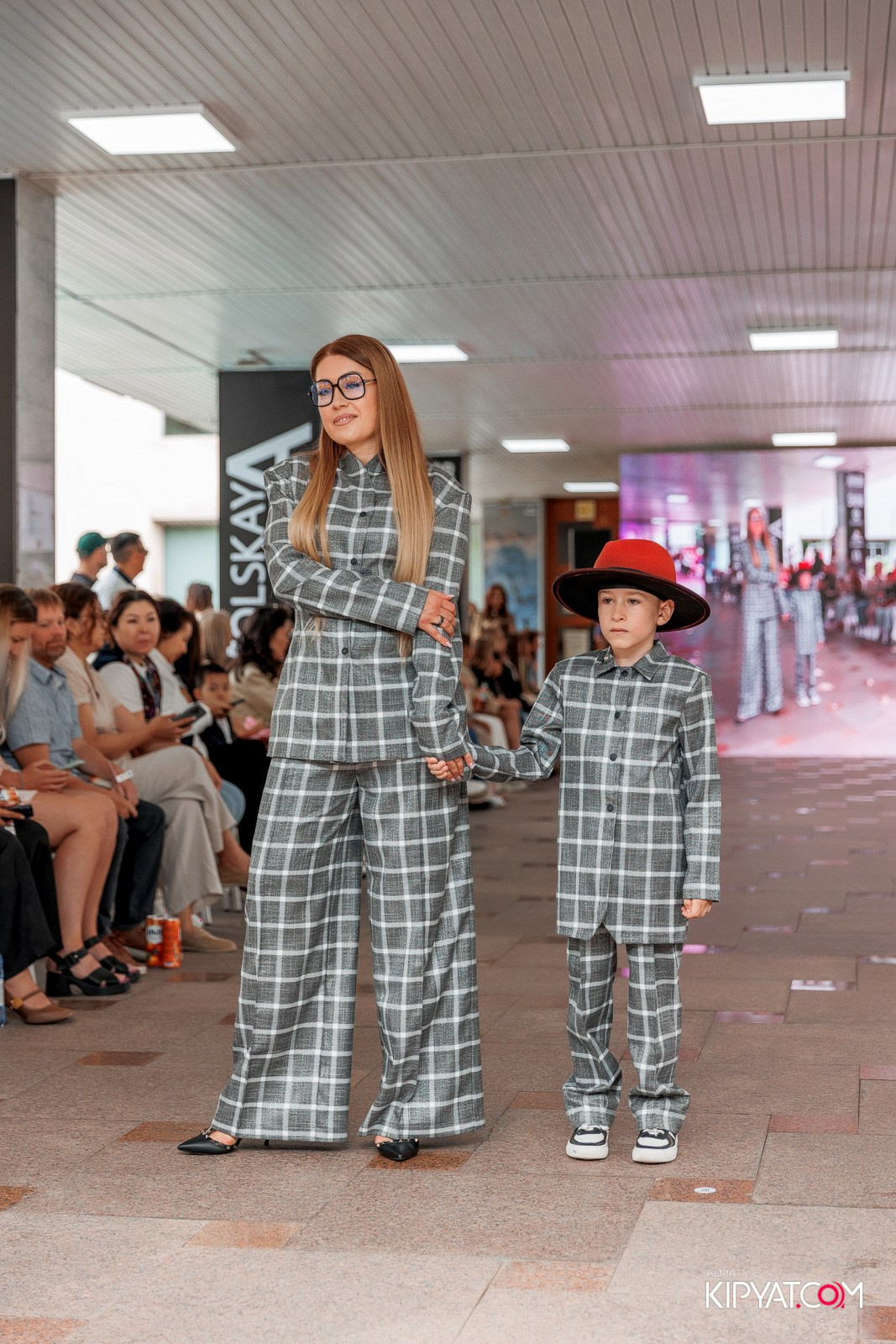 JUNIOR FASHION SHOW. КИПЯТКОМ АЛМАТЫ!
